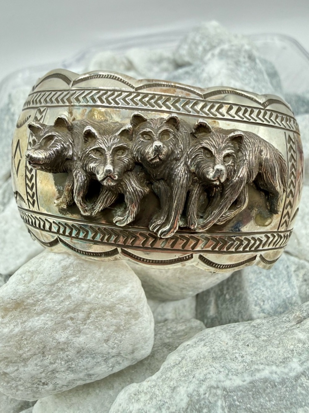 Navajo Carson Blackgoat Sterling 3D Wolfpack Cuff Bracelet Signed Sterling 59.2g